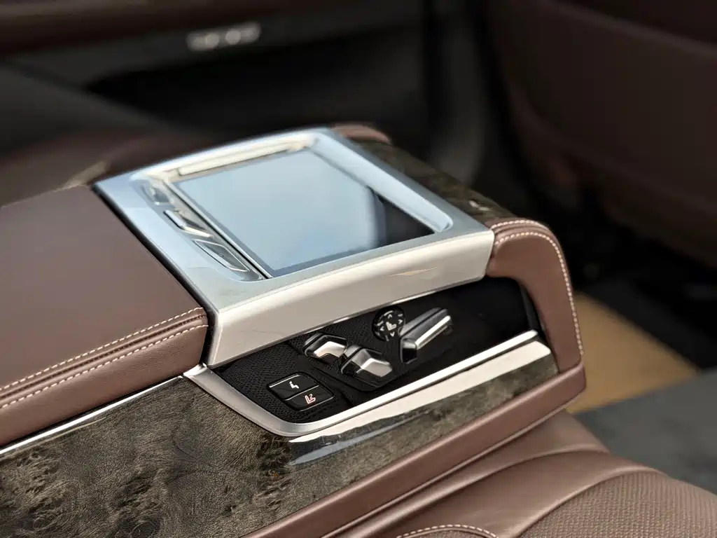 BMW 7 Series 2016 730Li Luxury