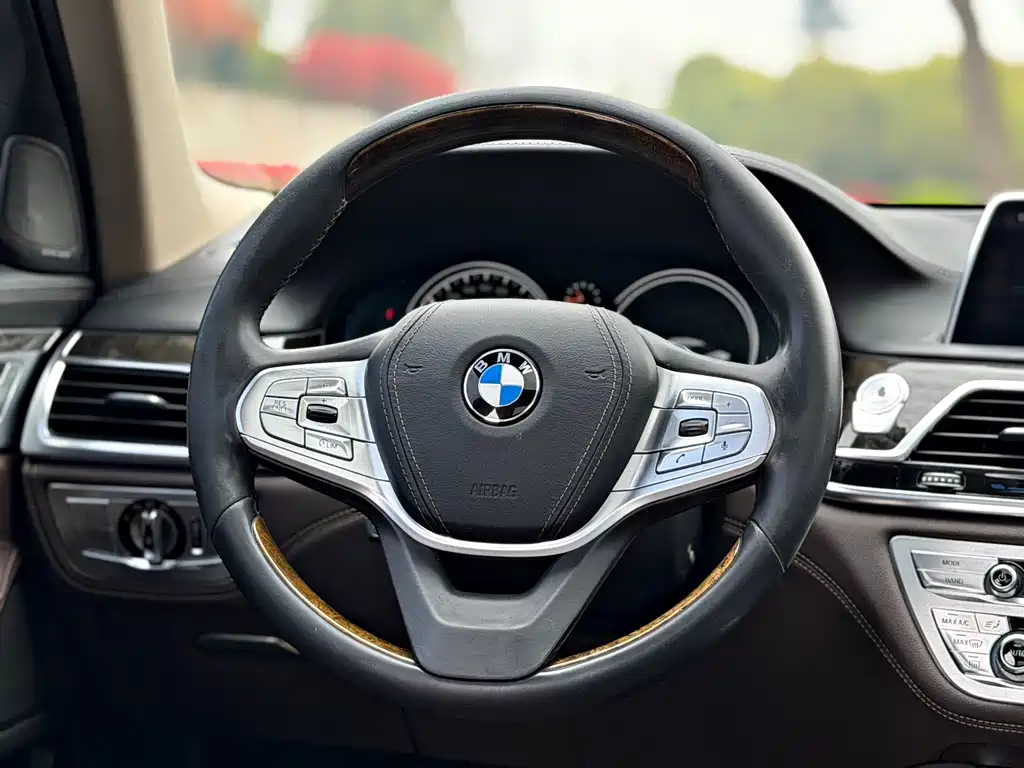 BMW 7 Series 2016 730Li Luxury