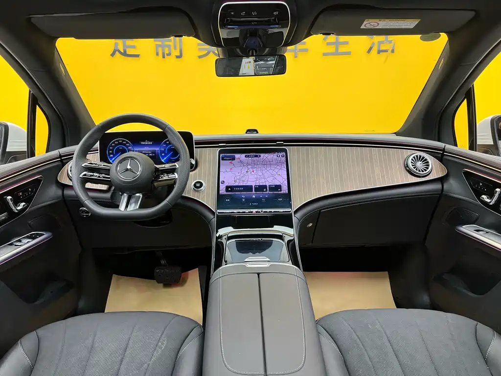 Mercedes-Benz EQE SUV 2023 350 4MATIC Pioneer Edition