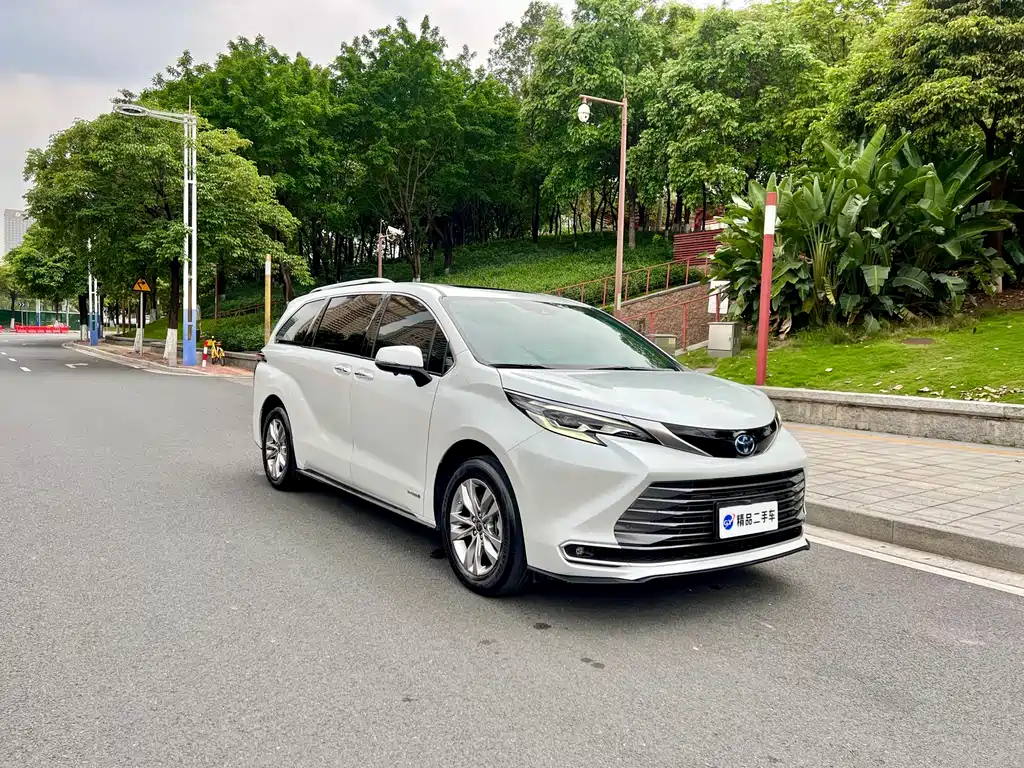 Sienna 2021 2.5L Hybrid Supreme Edition