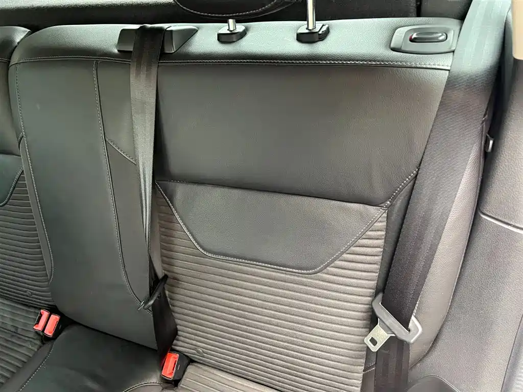 Ford Focus 2015 Hatchback EcoBoost 180 Automatic Elite