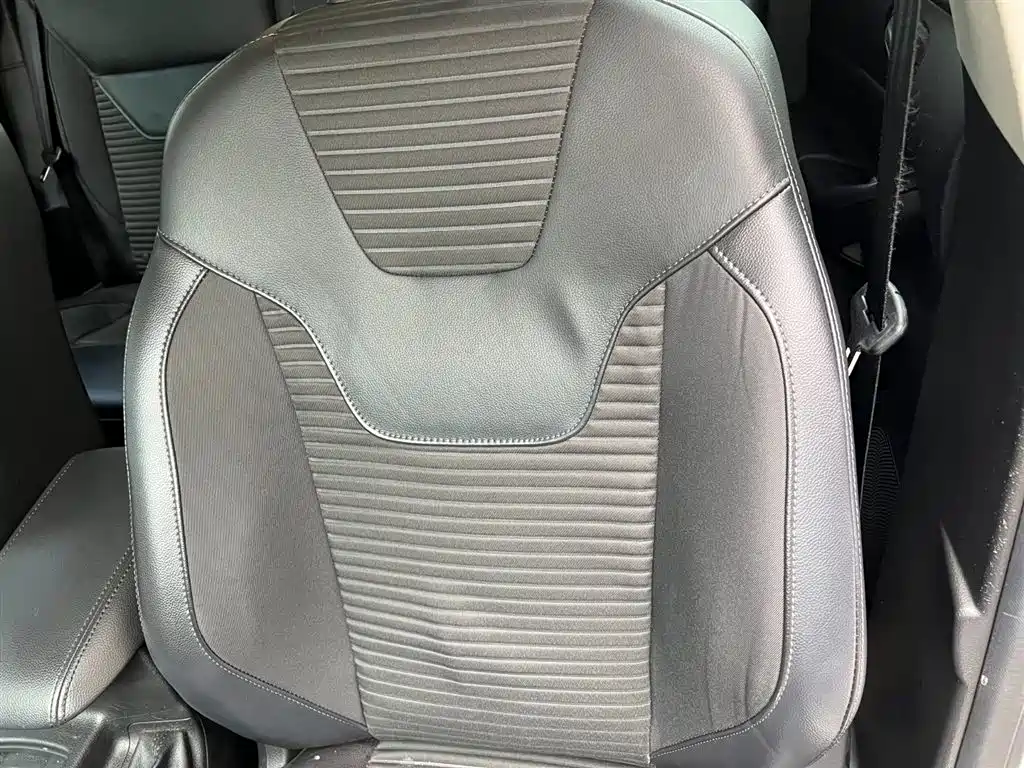 Ford Focus 2015 Hatchback EcoBoost 180 Automatic Elite