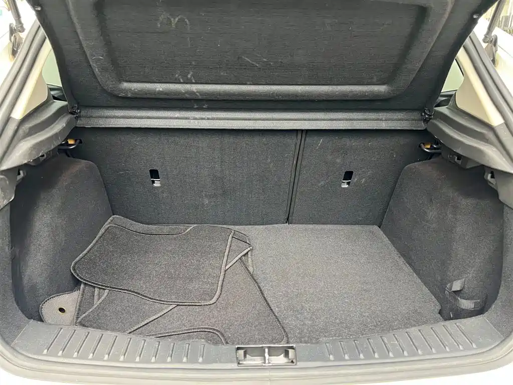 Ford Focus 2015 Hatchback EcoBoost 180 Automatic Elite