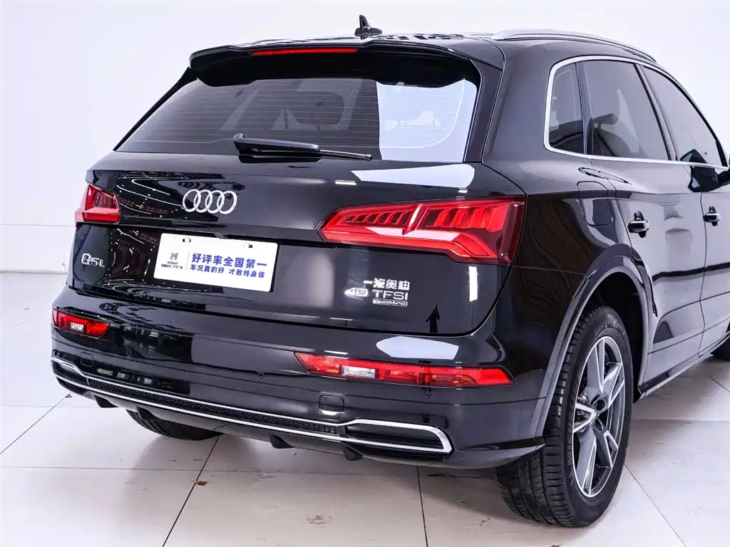 Audi Q5L 2018 40 TFSI Fashion Edition China VI
