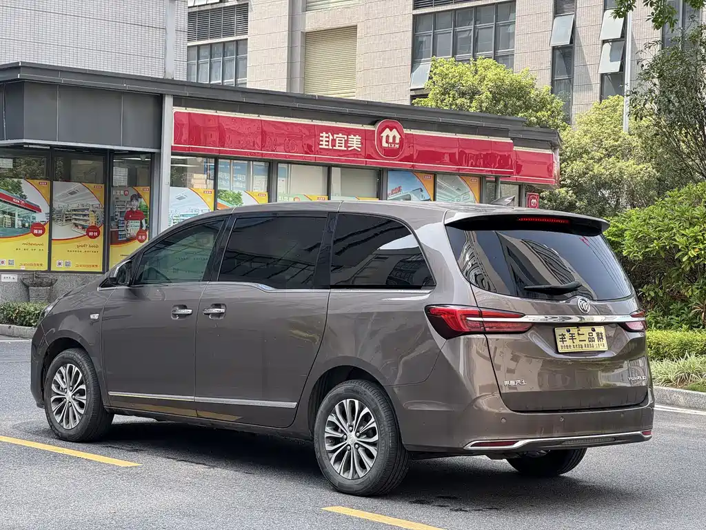 Buick GL8 2020 Land Business Class 652T Luxury