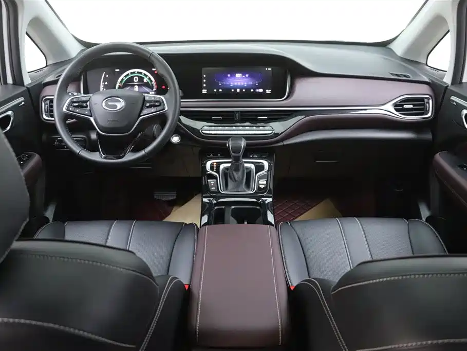 GAC Trumpchi M6 2023 PRO 270T DCT Luxury Edition
