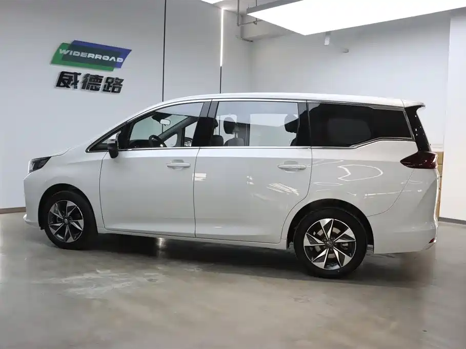 GAC Trumpchi M6 2023 PRO 270T DCT Luxury Edition