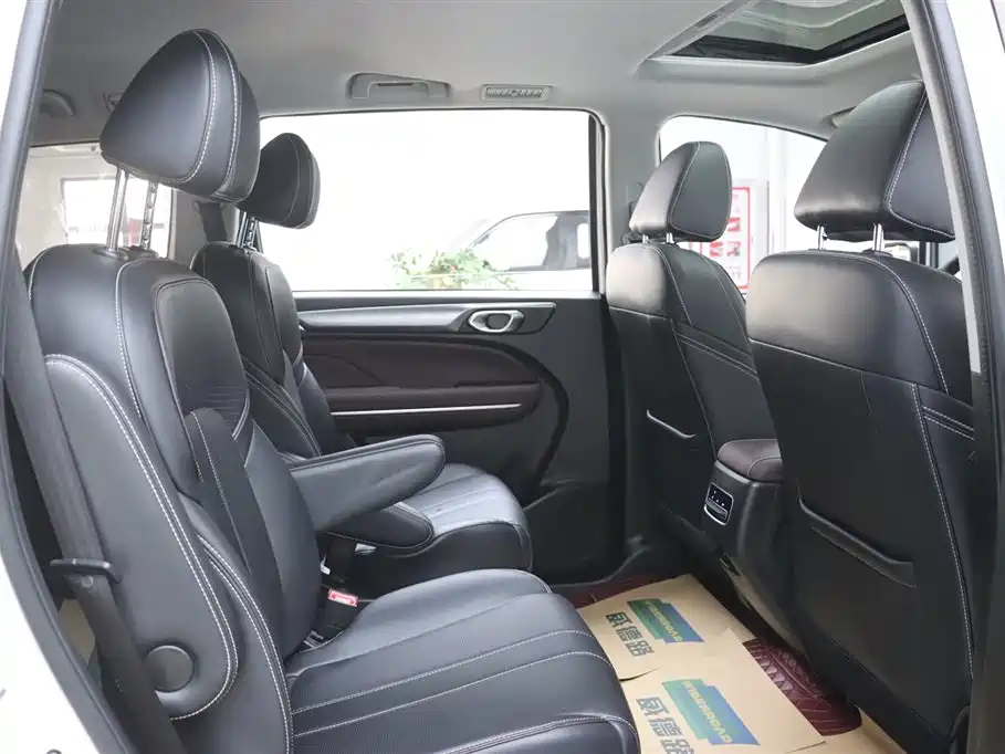 GAC Trumpchi M6 2023 PRO 270T DCT Luxury Edition