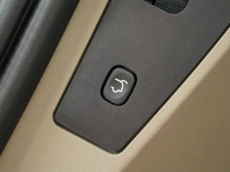 Chrysler Grand Voyager 2013 3.6L Luxury Edition