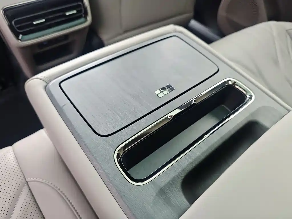 Geely Galaxy Xingyao 8 2025 130km EM-P Starship Edition