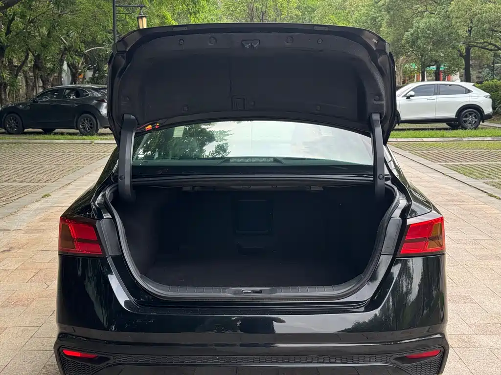 Nissan Altima 2021 2.0L XE Fashion Edition