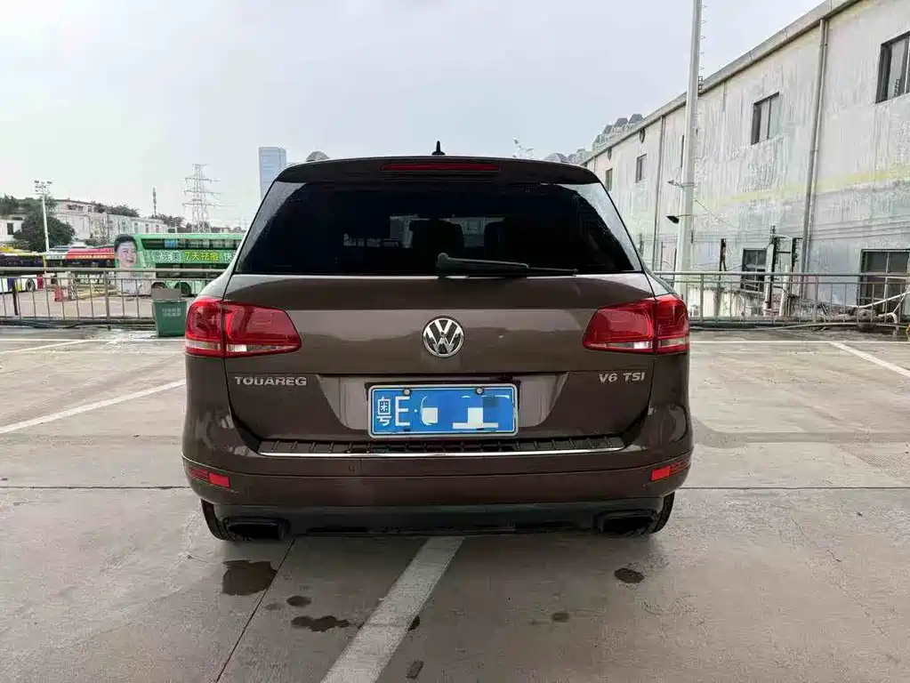 Volkswagen Touareg 2012 R-Line Luxury Edition