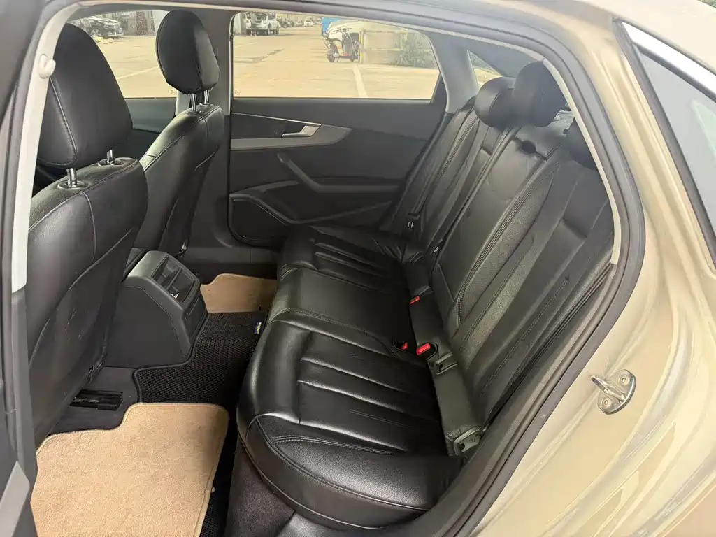 Audi A4L 2017 40 TFSI