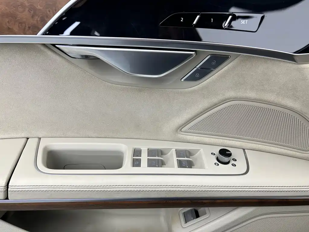 Audi A8L 55 TFSI quattro Luxury Edition (2019 Facelift Plus)