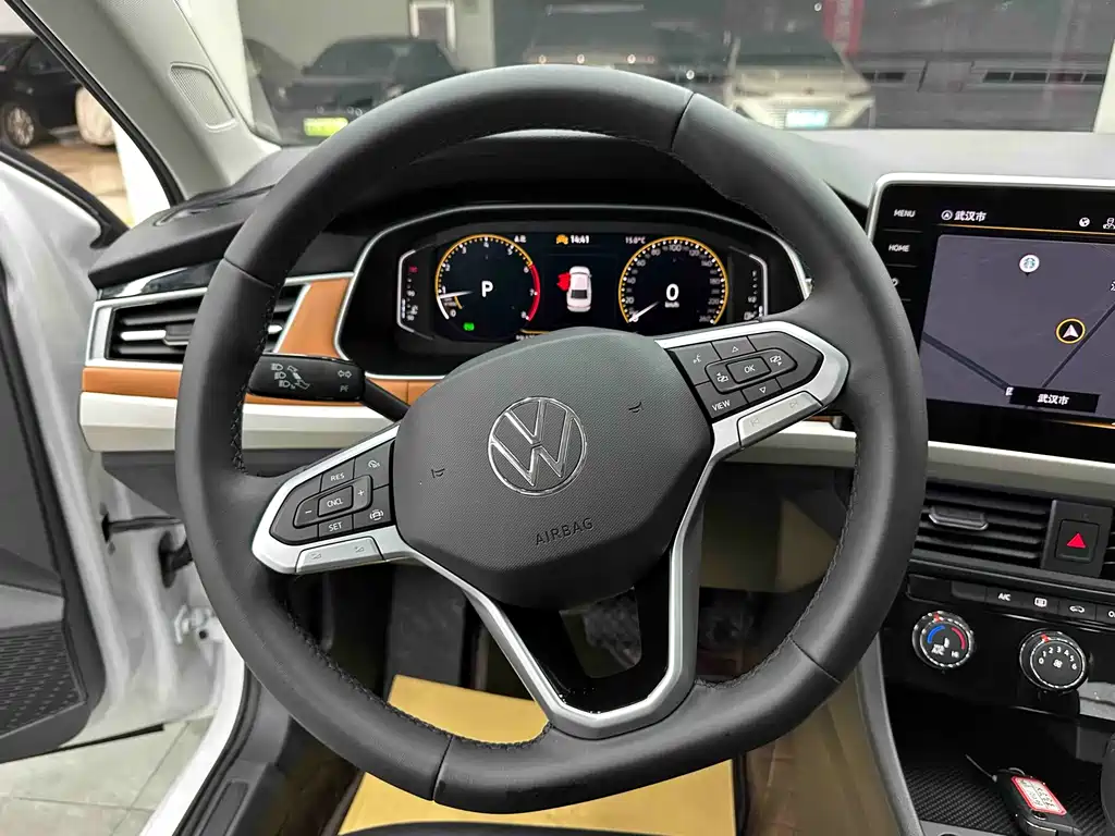 Bora 2023 200TSI DSG Yuexing PRO Edition