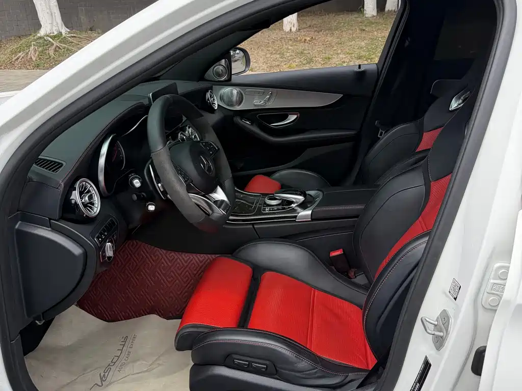 Mercedes-AMG C 63