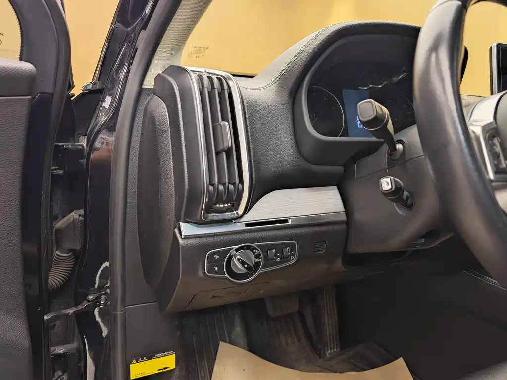 BYD Tang 2019 2.0T Automatic Intelligent Connected Zunyue Edition 7-Seater China VI