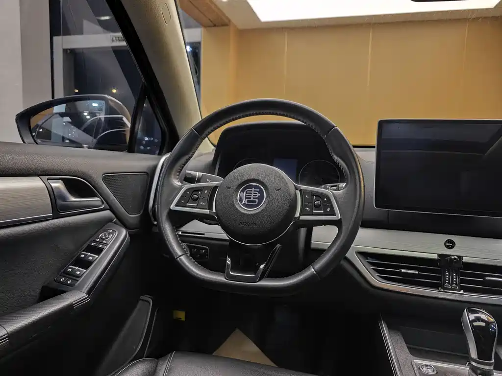 BYD Tang 2019 2.0T Automatic Intelligent Connected Zunyue Edition 7-Seater China VI