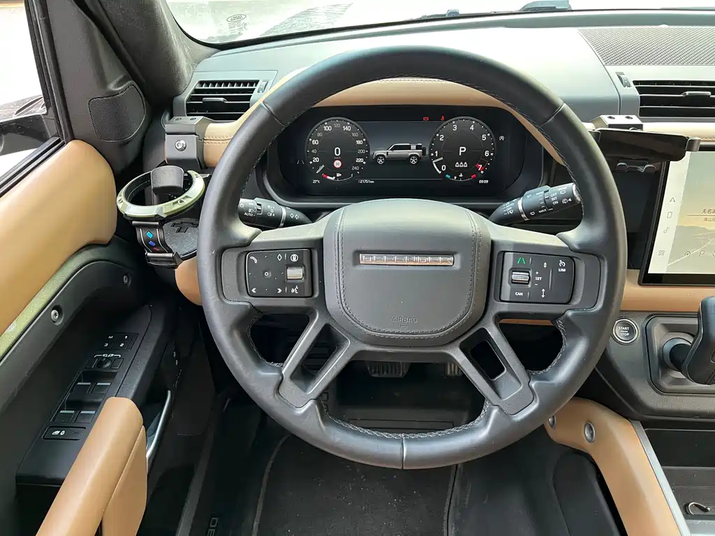 Land Rover Defender 2025 110 3.0T P400 X-Dynamic HSE