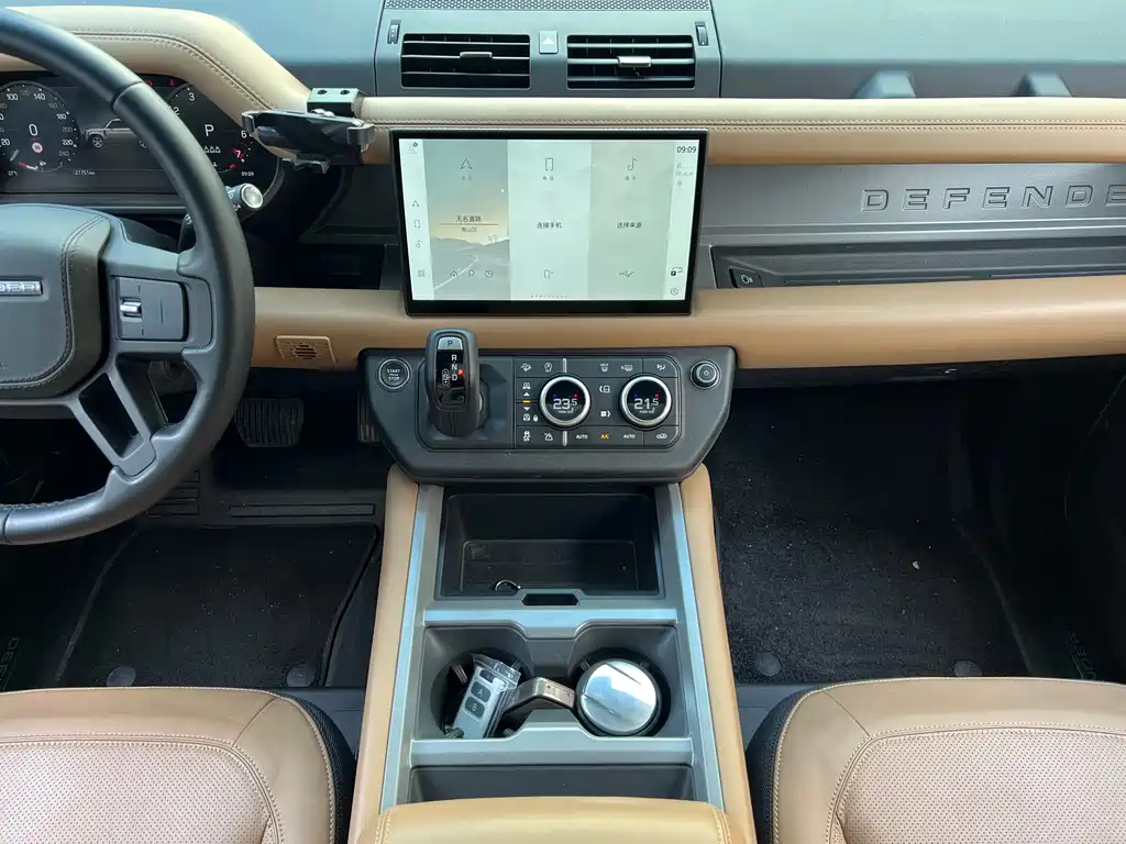 Land Rover Defender 2025 110 3.0T P400 X-Dynamic HSE