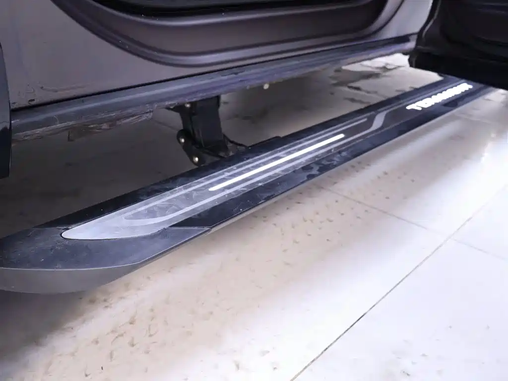 Volkswagen Teramont 2025 Teramont Pro 450TSI AWD Dengfeng Edition