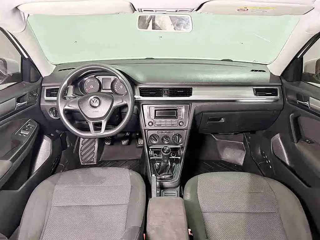 Volkswagen Bora 2018 1.5L Manual Fashion