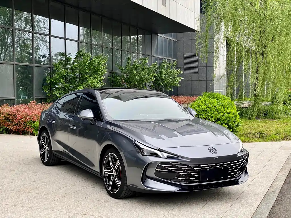 MG7 2023 2.0T Automatic Trophy+ Edition