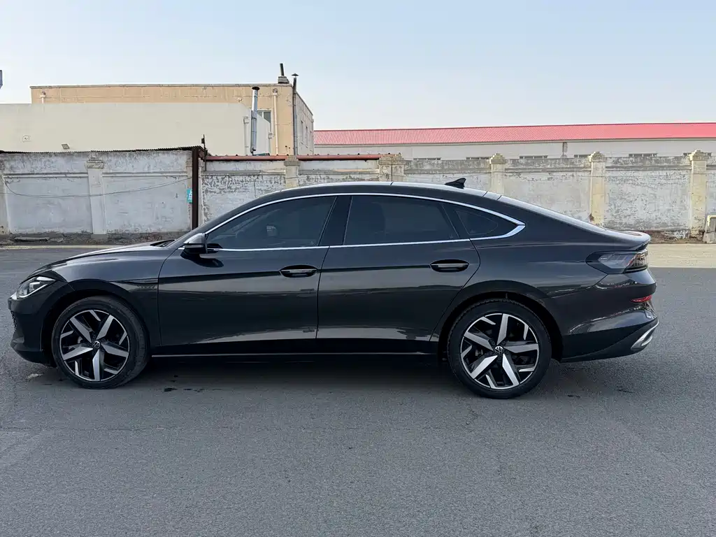 Volkswagen Lamando L 2023 280TSI DSG Cool & Spicy Edition