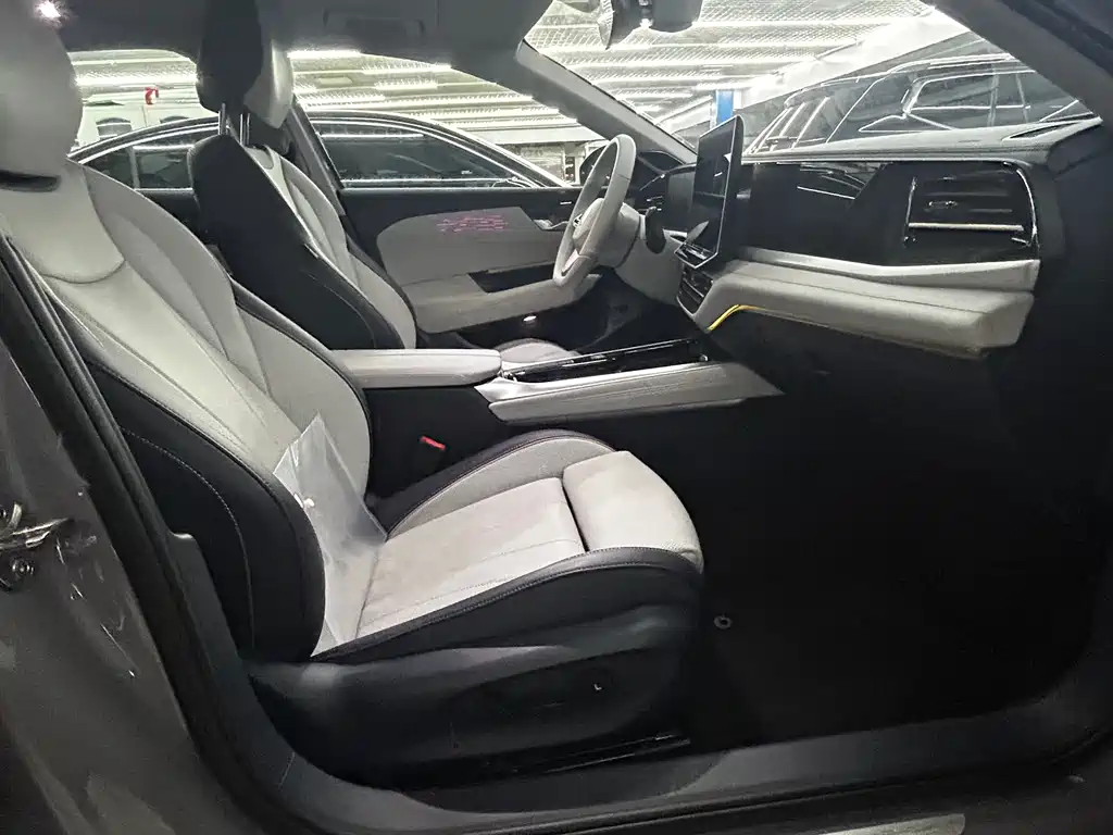Passat 2025 Pro 380TSI Starry Sky Longzun Edition