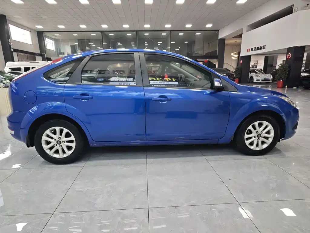 Ford Focus 2013 Hatchback Classic 1.8L Automatic Million Commemorative Edition