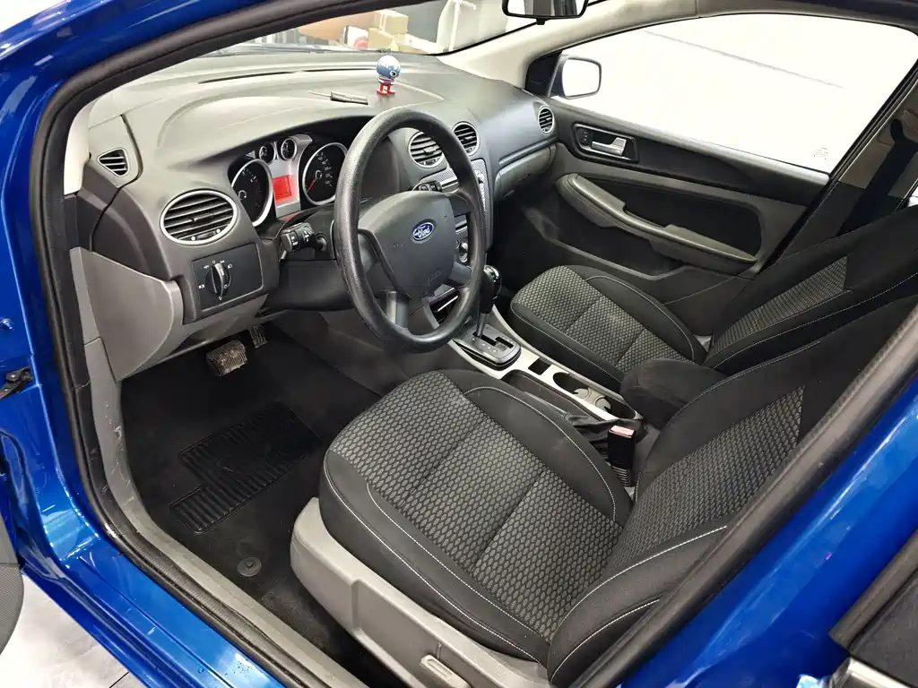 Ford Focus 2013 Hatchback Classic 1.8L Automatic Million Commemorative Edition