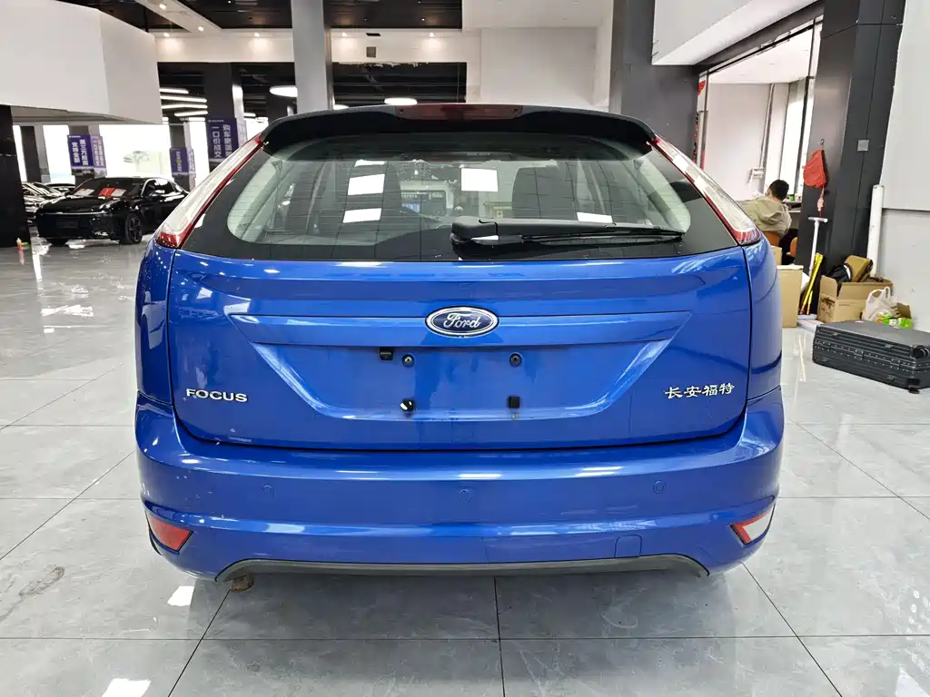 Ford Focus 2013 Hatchback Classic 1.8L Automatic Million Commemorative Edition