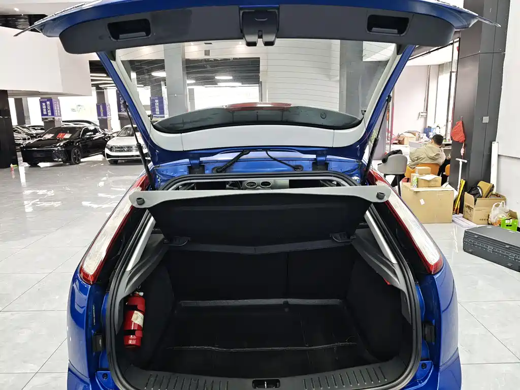 Ford Focus 2013 Hatchback Classic 1.8L Automatic Million Commemorative Edition
