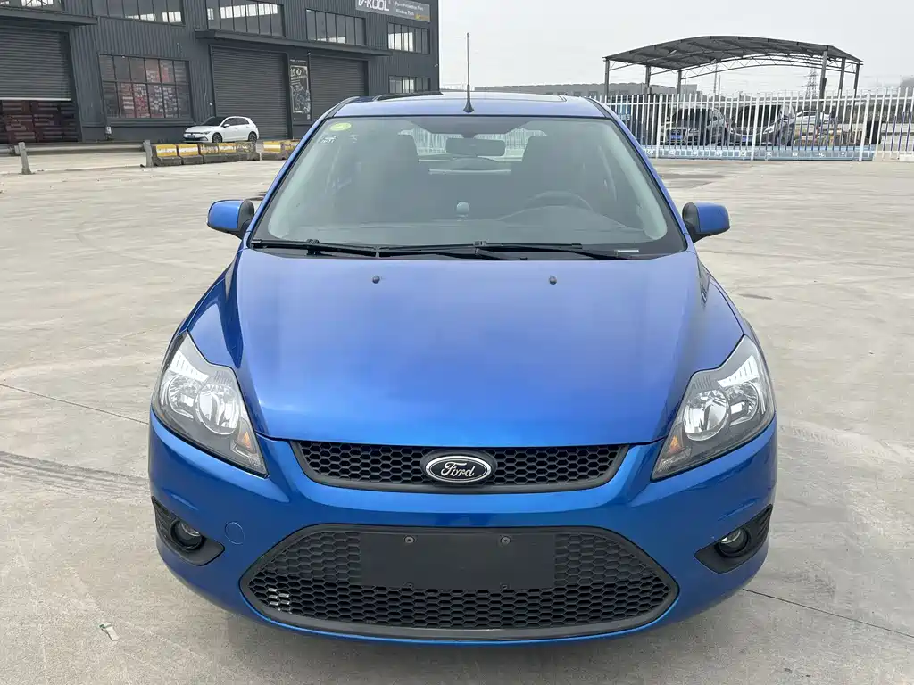 Ford Focus 2013 Hatchback Classic 1.8L Automatic Million Commemorative Edition