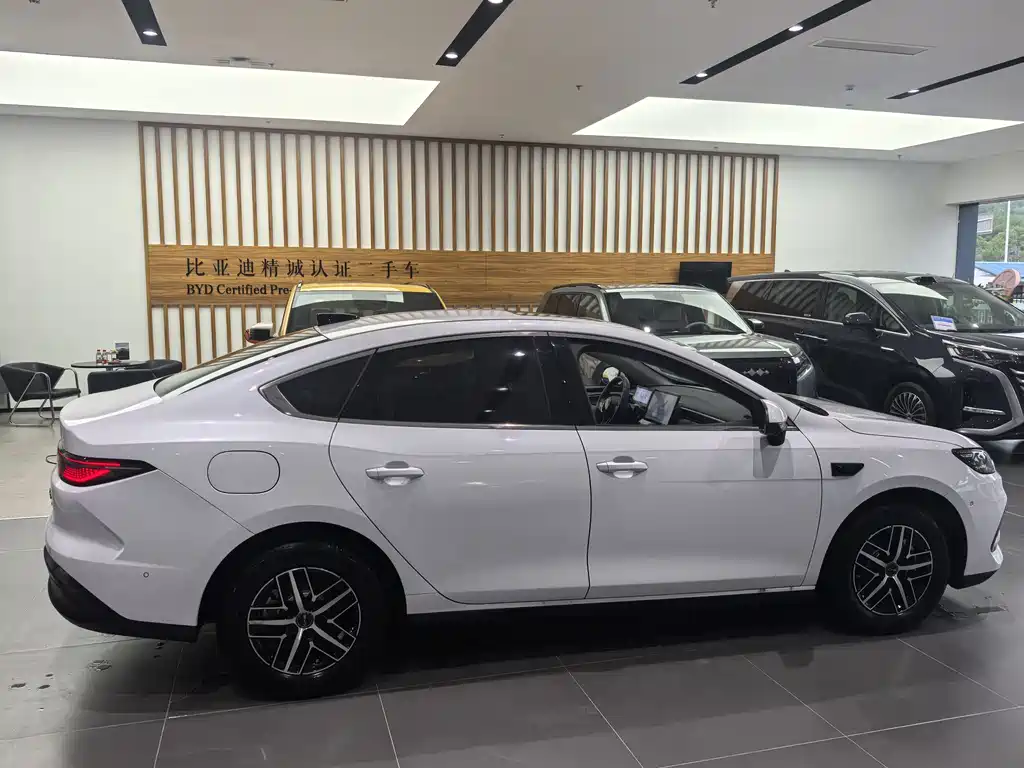BYD Seal 05 DM-i 2025 DM-i Intelligent Driving Edition 120km Flagship