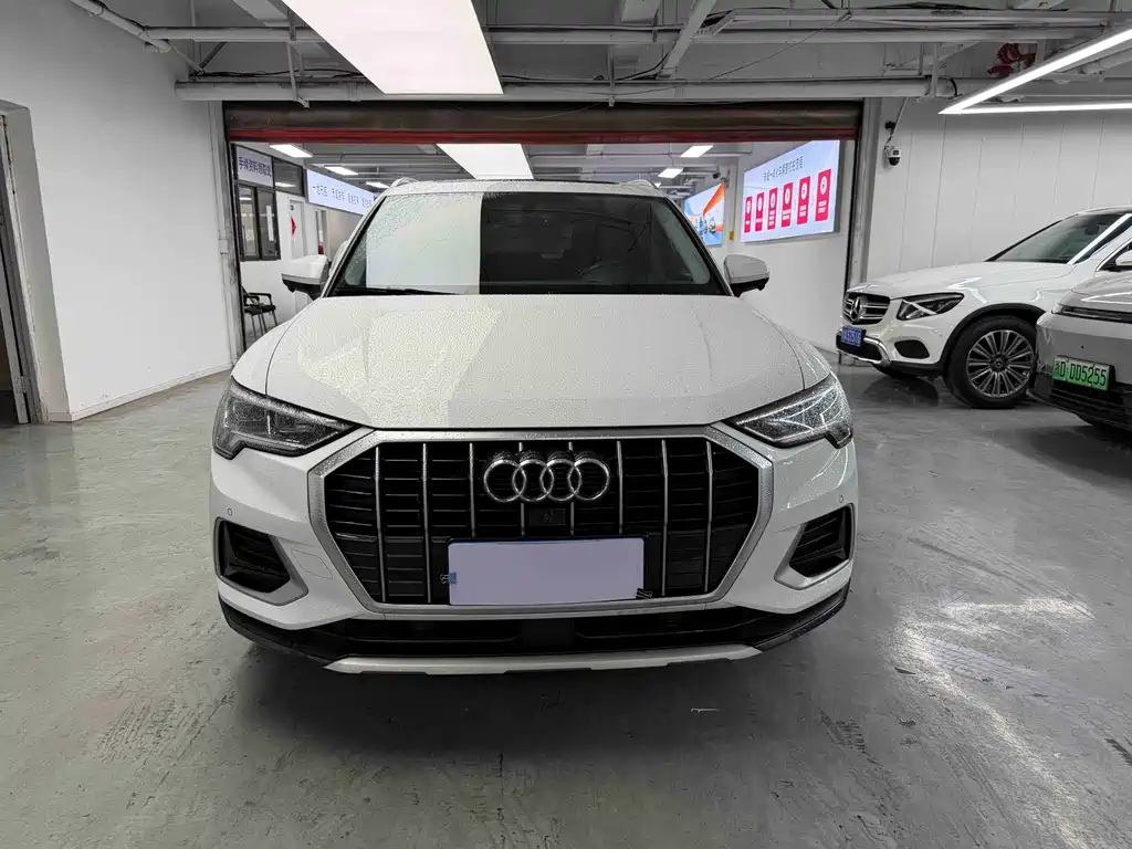 Audi Q3 2022 35 TFSI Fashion Elegant