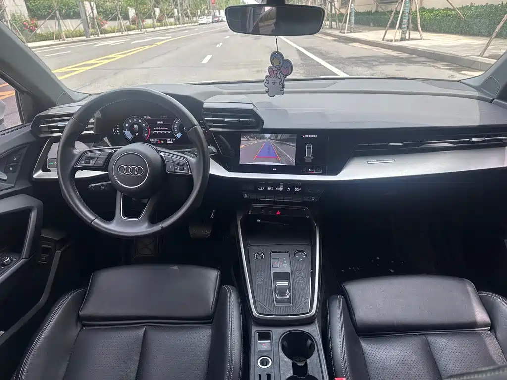 Audi A3 2021 Sportback 35 TFSI Luxury Elegant Edition