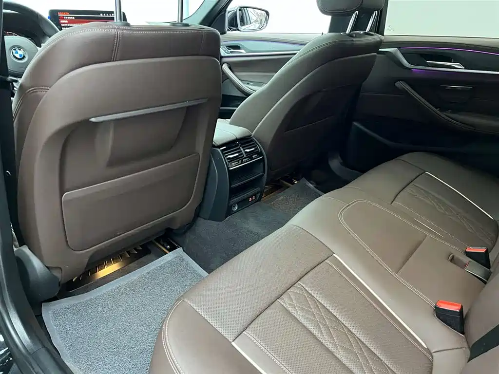BMW 5 Series 2023 530Li Leading Edition M Sport Package