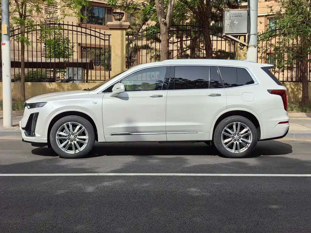 Cadillac XT6 2022 2.0T 7-Seater AWD Luxury