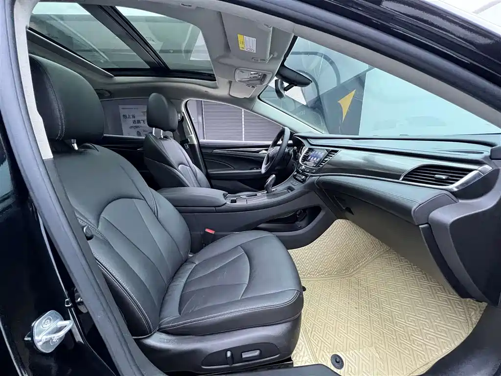 2022 Buick LaCrosse 652T Luxury