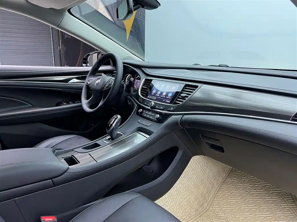 2022 Buick LaCrosse 652T Luxury