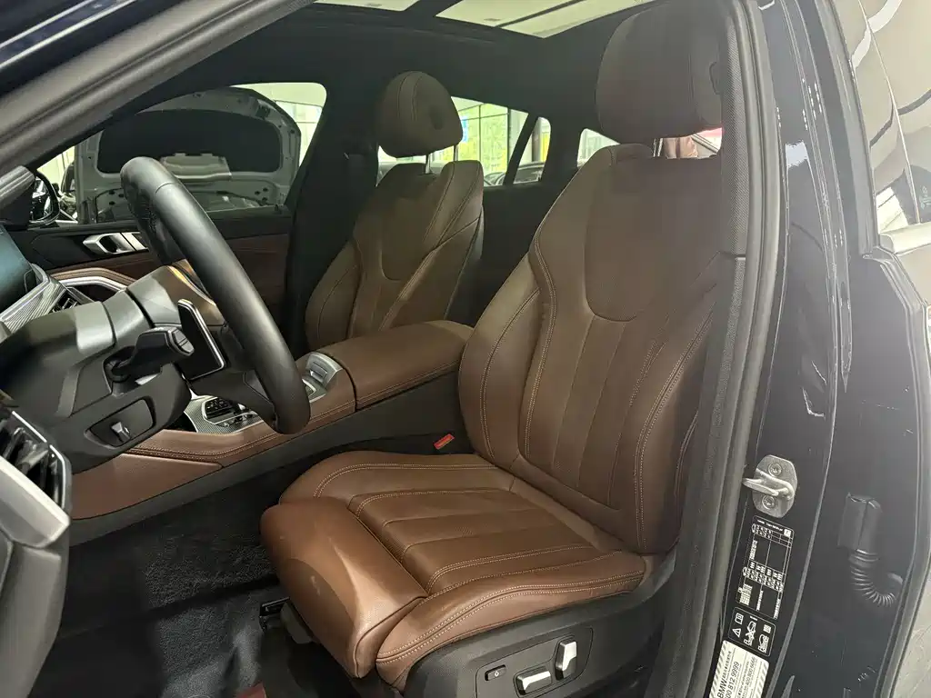 BMW X6 2022 xDrive40i M Sport Package