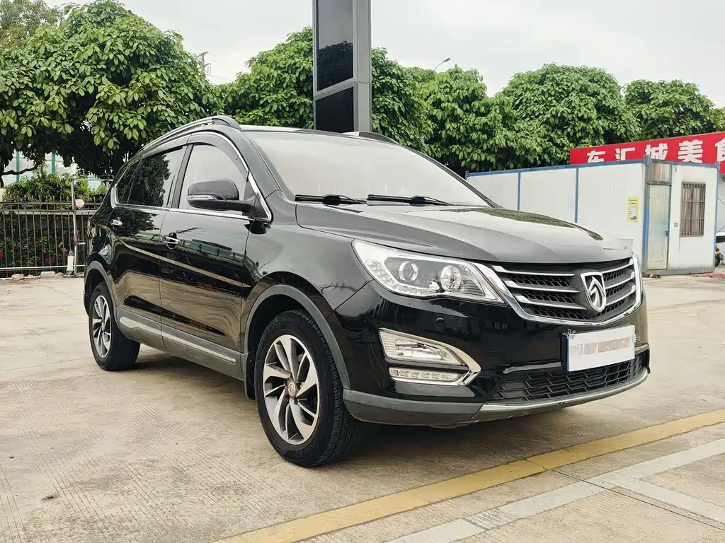 Baojun 560 2016 1.5T Manual Luxury