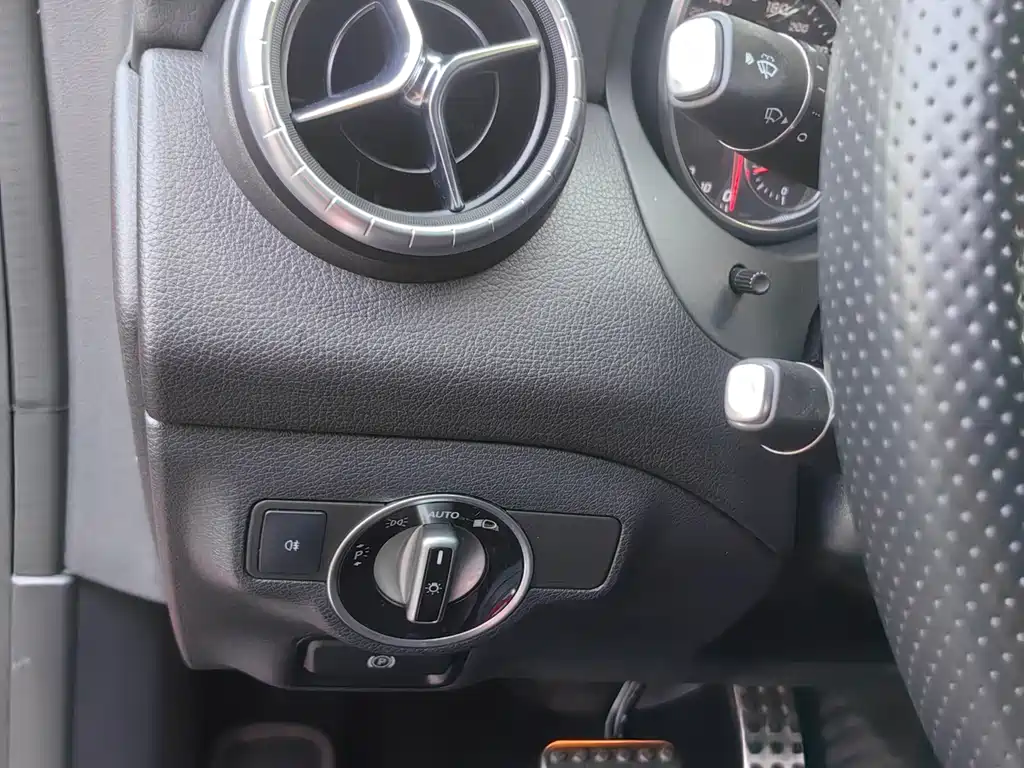 Mercedes-Benz CLA 2017 CLA 220 4MATIC