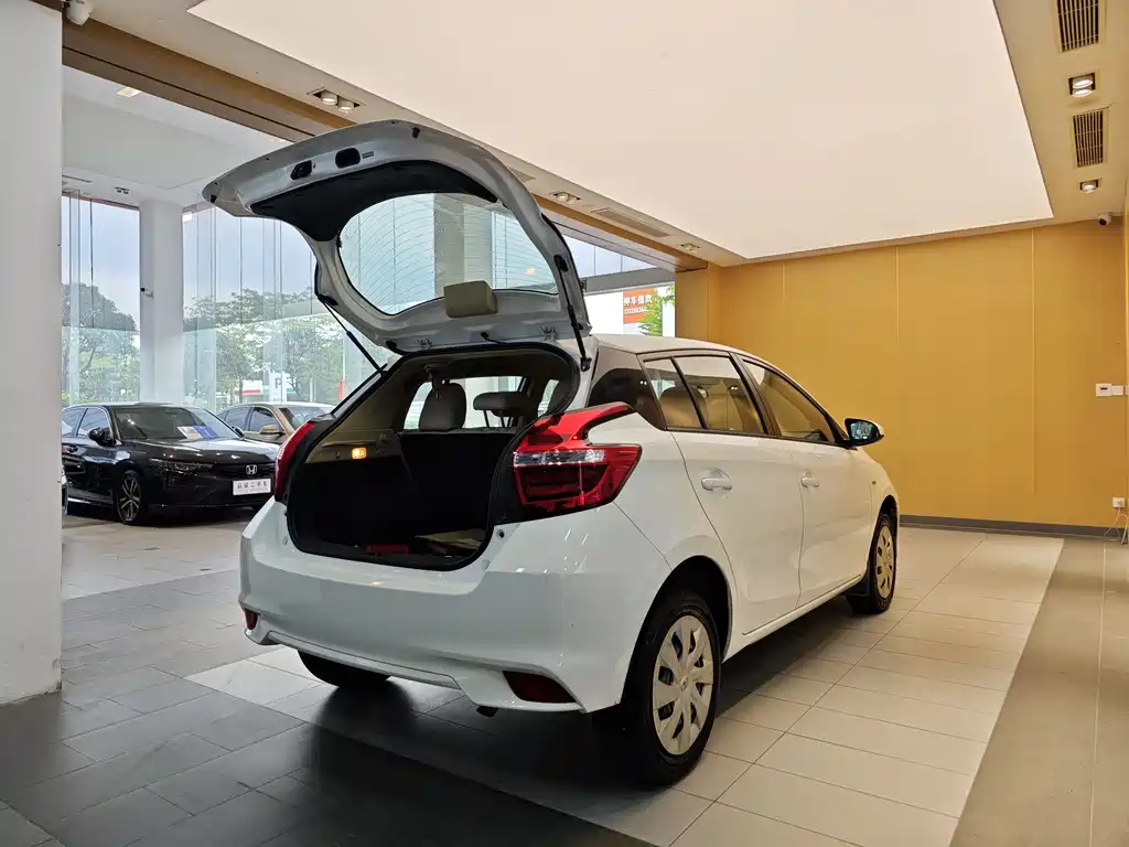 Toyota Yaris FS 2017 1.5L CVT Sport