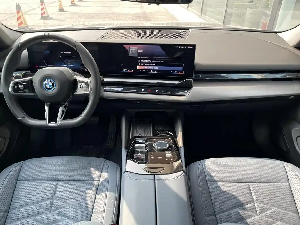 BMW i5 2024 eDrive 35L Exclusive M Sport Package