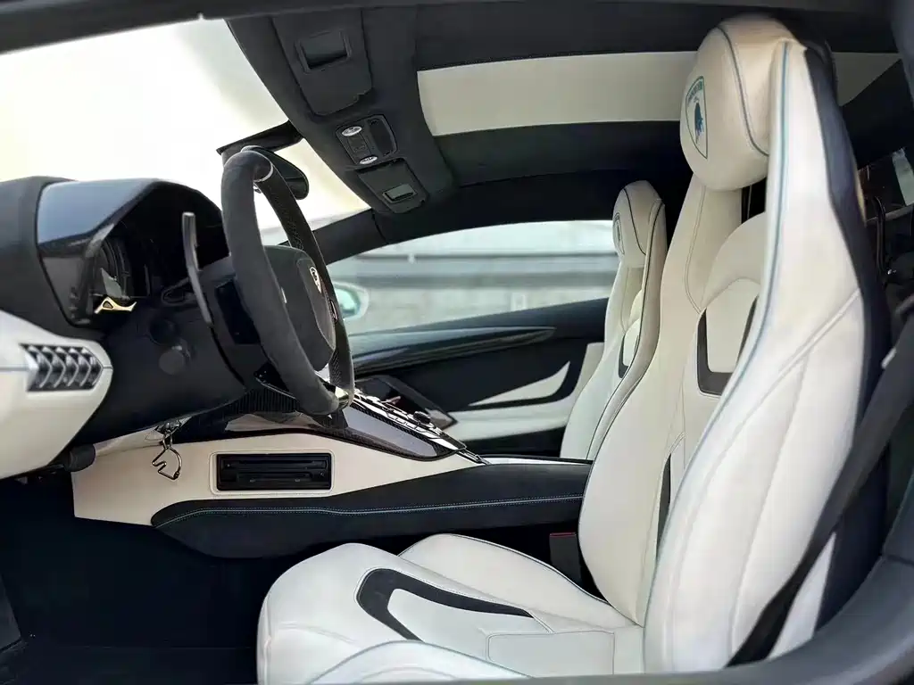 Aventador 2011 LP 700-4
