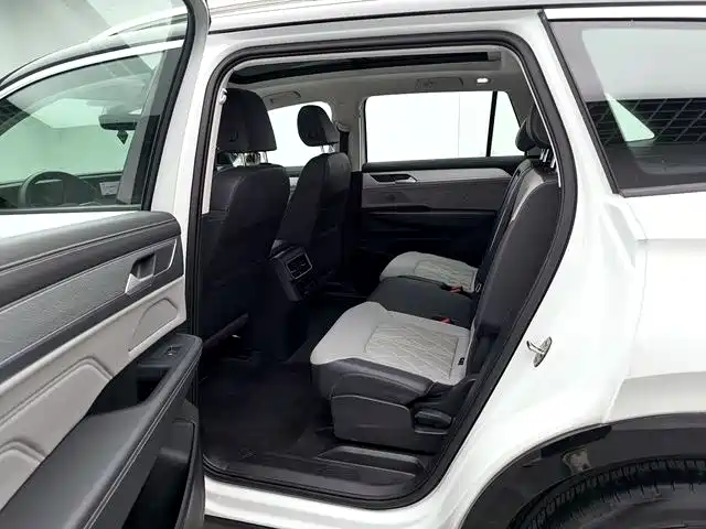 Volkswagen Tavendor 2023 380TSI AWD R-Line Touring Edition