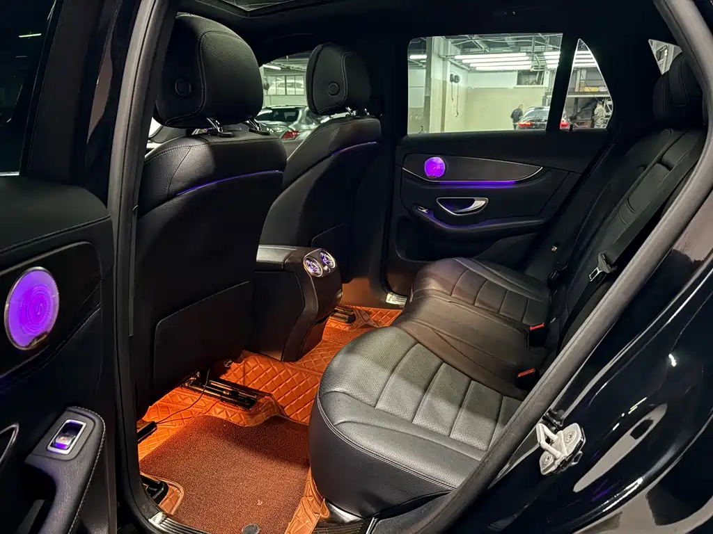 Mercedes-Benz GLC 260 4MATIC Luxury 2016