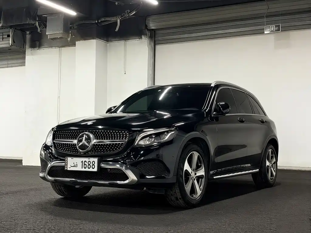 Mercedes-Benz GLC 260 4MATIC Luxury 2016
